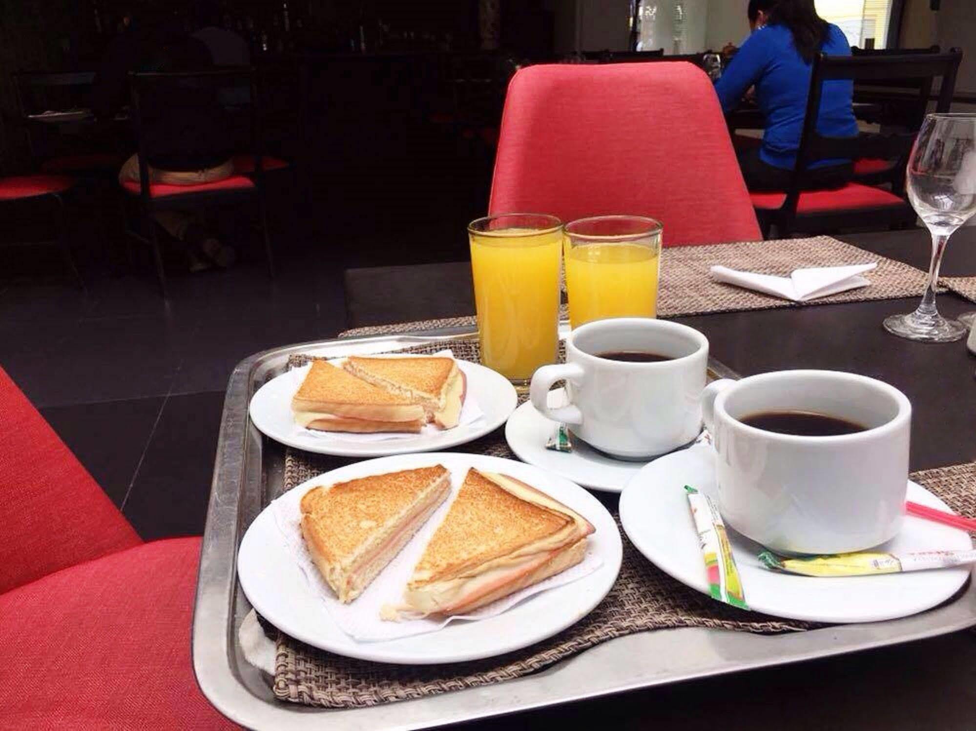 Hotel Bogota Virrey Buitenkant foto
