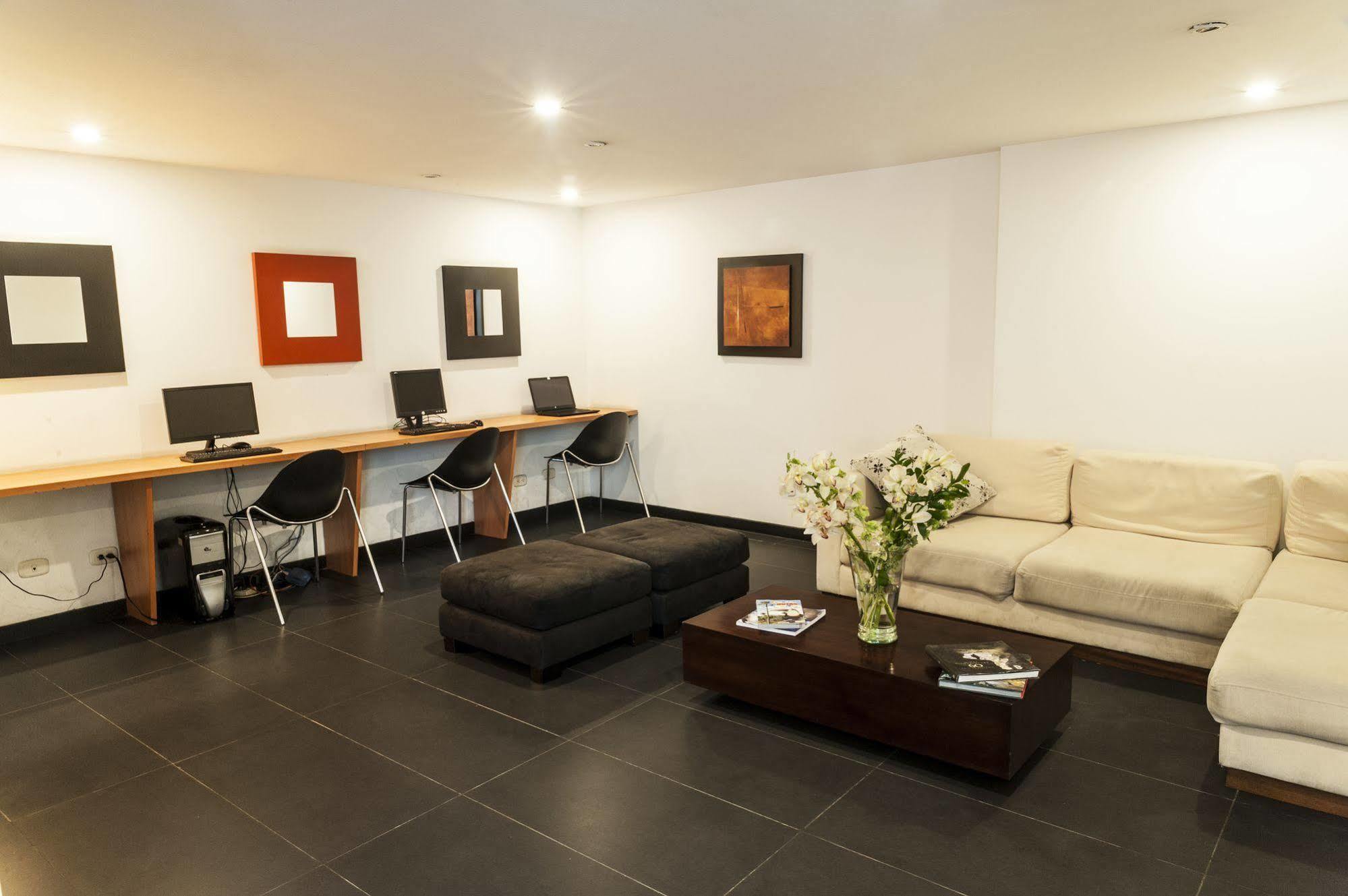 Hotel Bogota Virrey Buitenkant foto